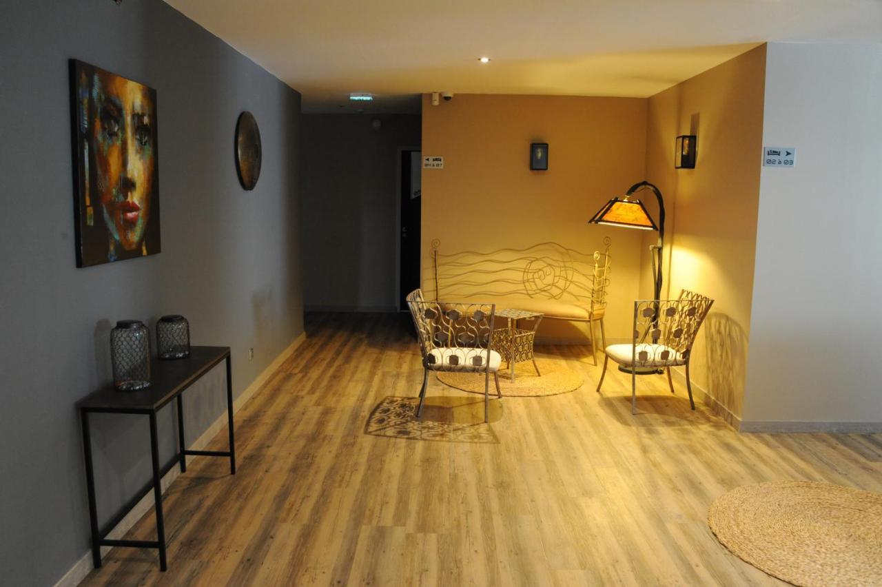 Hotel L'Ange De La Vallee Ойонна Экстерьер фото
